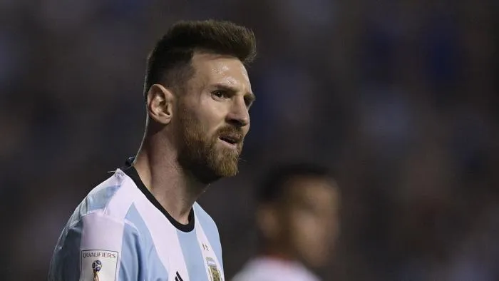 Ronaldo, Messi lọt đội hình 11 siêu sao nguy cơ phải xem World Cup 2018 qua TV - Ảnh 4. Ronaldo, Messi lọt đội hình 11 siêu sao nguy cơ phải xem World Cup 2018 qua TV - Ảnh 4.