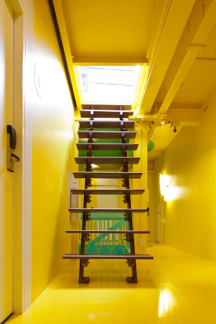Ấn tượng hostel rực rỡ như thế giới hoạt hình ở Thái Lan - Ảnh 7. Ấn tượng hostel rực rỡ như thế giới hoạt hình ở Thái Lan - Ảnh 7.