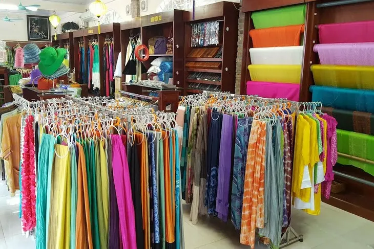 Vạn Phúc: Đẩy mạnh quảng bá du lịch tại làng nghề truyền thống - Ảnh 3. Vạn Phúc: Đẩy mạnh quảng bá du lịch tại làng nghề truyền thống - Ảnh 3.