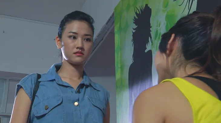 Bước nhảy hoàn vũ - Tập 16: Hạ Vy (Ngọc Quyên) nhận cú tát trời giáng từ Minh Linh (Maya) - Ảnh 3. Bước nhảy hoàn vũ - Tập 16: Hạ Vy (Ngọc Quyên) nhận cú tát trời giáng từ Minh Linh (Maya) - Ảnh 3.