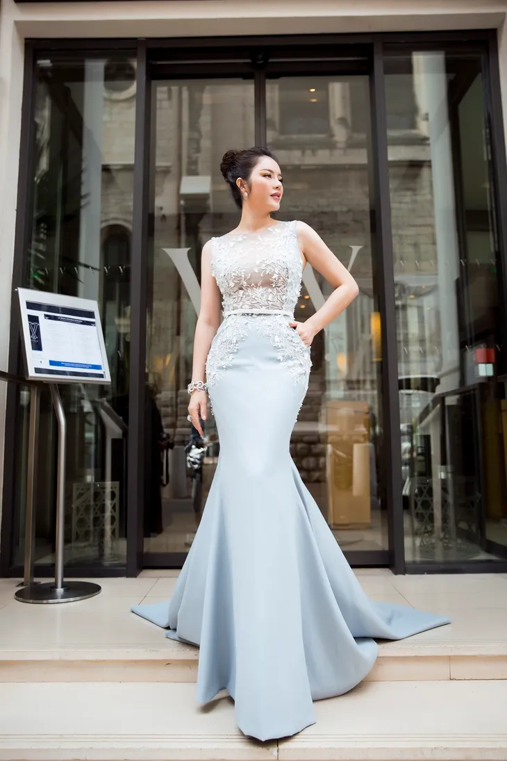 Lý Nhã Kỳ chinh phục LHP Cannes với nhan sắc mê đắm lòng người - Ảnh 3. Lý Nhã Kỳ chinh phục LHP Cannes với nhan sắc mê đắm lòng người - Ảnh 3.