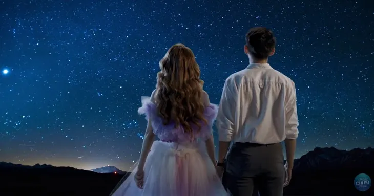 Chi Pu diện bao nhiêu chiếc váy trong MV Em sai rồi anh xin lỗi em đi? - Ảnh 9. Chi Pu diện bao nhiêu chiếc váy trong MV Em sai rồi anh xin lỗi em đi? - Ảnh 9.