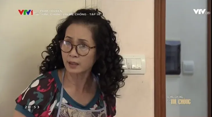 Sống chung với mẹ chồng - Tập 16: Vân (Bảo Thanh) điên tiết vì mẹ chồng nói cho tiền mua nhà rồi bỗng nhiên quay ngoắt 180 độ - Ảnh 1. Sống chung với mẹ chồng - Tập 16: Vân (Bảo Thanh) điên tiết vì mẹ chồng nói cho tiền mua nhà rồi bỗng nhiên quay ngoắt 180 độ - Ảnh 1.