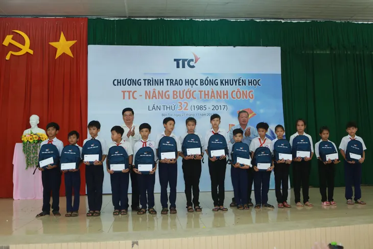 Chung tay xây dựng nền giáo dục tiên tiến - Ảnh 1. Chung tay xây dựng nền giáo dục tiên tiến - Ảnh 1.