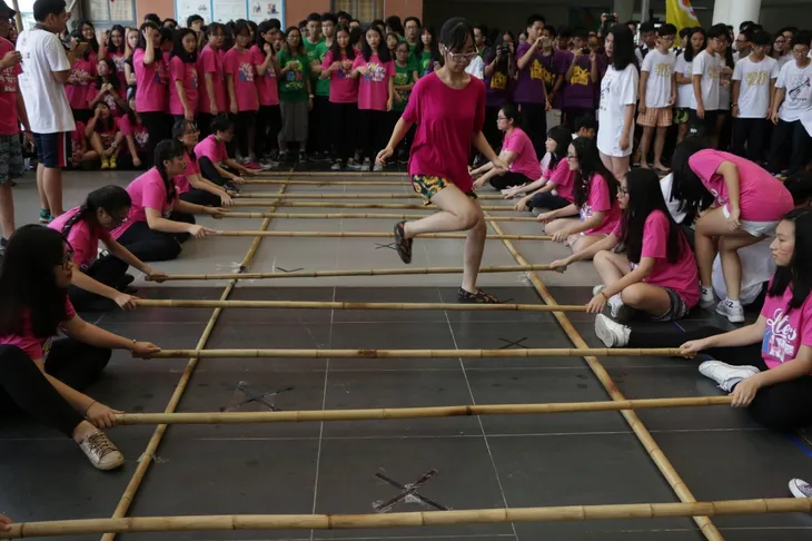 Amser quẩy tưng bừng với những trò chơi ảo bước ra ngoài đời thực - Ảnh 2. Amser quẩy tưng bừng với những trò chơi ảo bước ra ngoài đời thực - Ảnh 2.