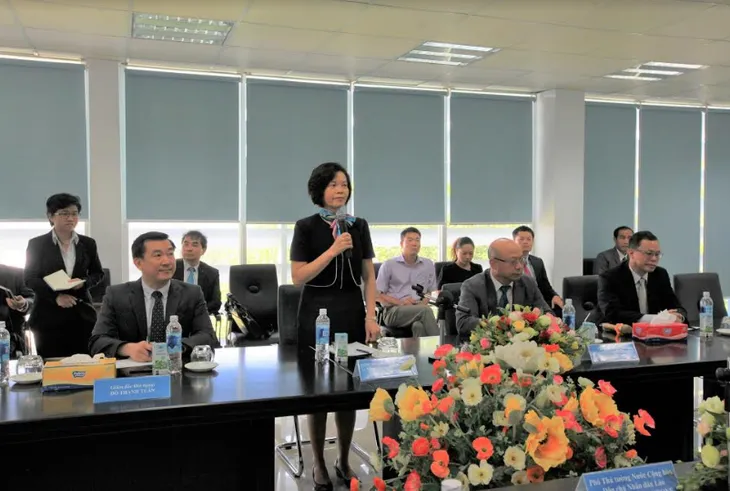 Phó Thủ tướng Lào thăm và làm việc với Vinamilk - Ảnh 1. Phó Thủ tướng Lào thăm và làm việc với Vinamilk - Ảnh 1.
