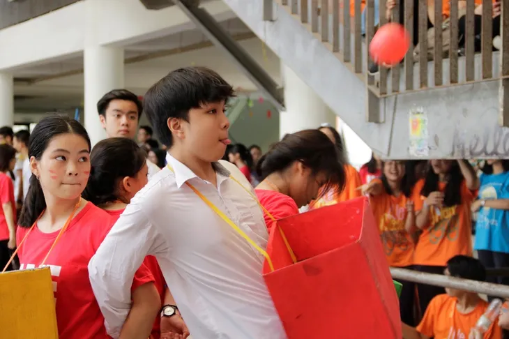 Amser quẩy tưng bừng với những trò chơi ảo bước ra ngoài đời thực - Ảnh 4. Amser quẩy tưng bừng với những trò chơi ảo bước ra ngoài đời thực - Ảnh 4.