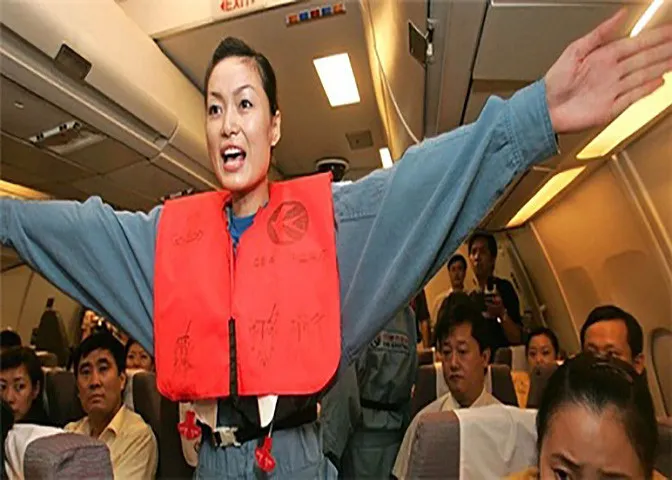 Sự thật ít người biết về nghề tiếp viên hàng không - Ảnh 7. Sự thật ít người biết về nghề tiếp viên hàng không - Ảnh 7.