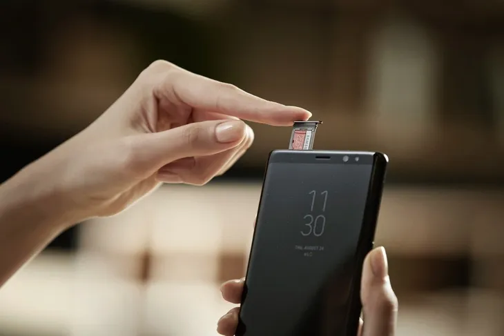 9 tính năng trên Galaxy Note 8 mà iPhone phải đầu hàng - Ảnh 1. 9 tính năng trên Galaxy Note 8 mà iPhone phải đầu hàng - Ảnh 1.