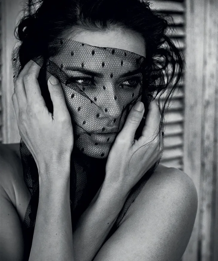 Adriana Lima đẹp tuyệt vời trên Harper’s Bazaar - Ảnh 3. Adriana Lima đẹp tuyệt vời trên Harper’s Bazaar - Ảnh 3.
