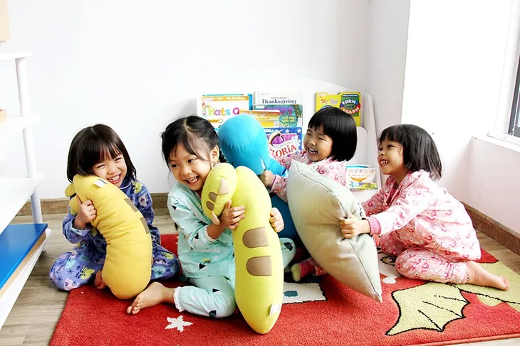 Các bé mẫu giáo ngộ nghĩnh mặc đồ ngủ… đi học - Ảnh 5. Các bé mẫu giáo ngộ nghĩnh mặc đồ ngủ… đi học - Ảnh 5.