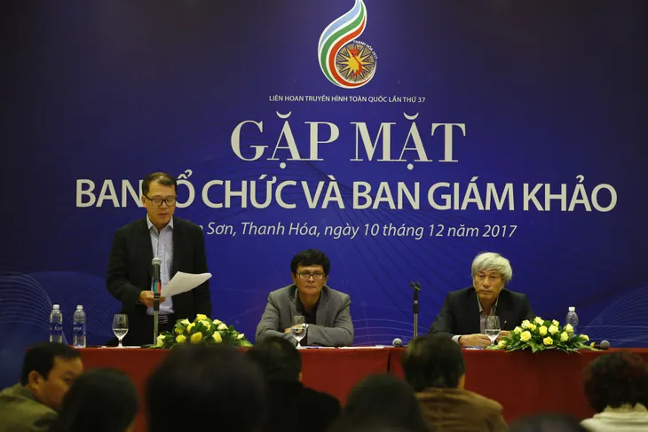 Các giám khảo chấm công tâm để chọn ra những tác phẩm tốt nhất tại LHTHTQ 37 - Ảnh 1. Các giám khảo chấm công tâm để chọn ra những tác phẩm tốt nhất tại LHTHTQ 37 - Ảnh 1.