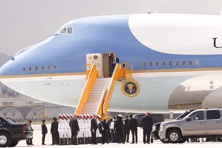 Những hình ảnh đầu tiên của Tổng thống Mỹ Donald Trump tại Việt Nam - Ảnh 6. Những hình ảnh đầu tiên của Tổng thống Mỹ Donald Trump tại Việt Nam - Ảnh 6.