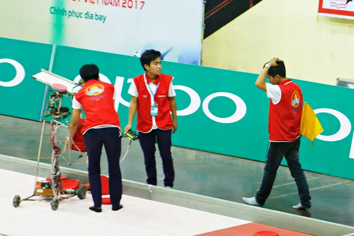 Robocon Việt Nam 2017: Kỷ lục mới về thời gian giành APPARE được xác lập - Ảnh 7. Robocon Việt Nam 2017: Kỷ lục mới về thời gian giành APPARE được xác lập - Ảnh 7.