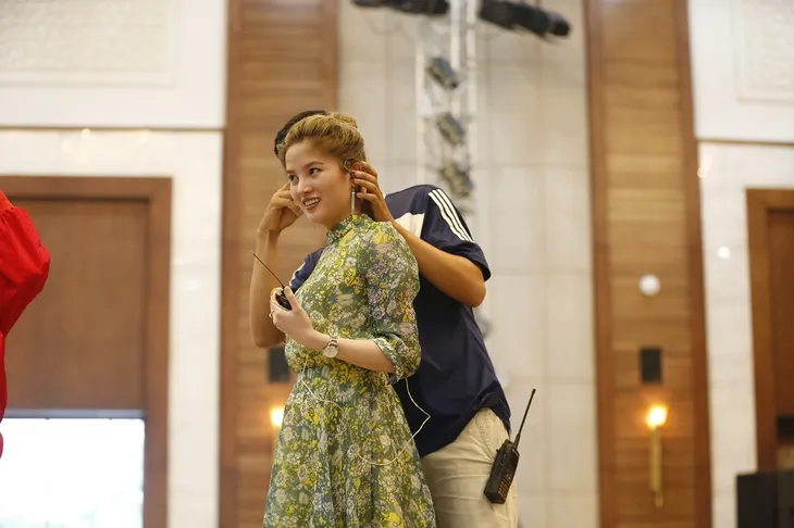 Gala 20 năm Sao Mai: Tất bật chuẩn bị trước giờ G - Ảnh 4. Gala 20 năm Sao Mai: Tất bật chuẩn bị trước giờ G - Ảnh 4.