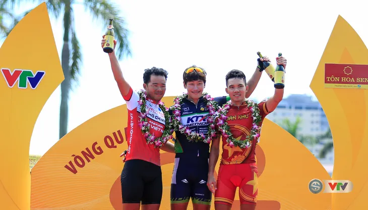 Giải xe đạp quốc tế VTV Cúp Tôn Hoa Sen 2017: Minwoo Lee giành chiến thắng chặng 4 - Ảnh 1. Giải xe đạp quốc tế VTV Cúp Tôn Hoa Sen 2017: Minwoo Lee giành chiến thắng chặng 4 - Ảnh 1.