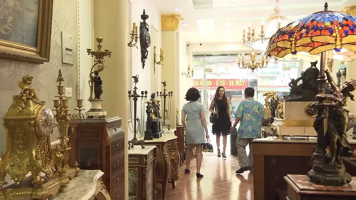 Ghét thì yêu thôi - Tập 21: Bà Diễm đến làm lành, vợ cũ ông Quang bất ngờ xuất hiện? - Ảnh 3. Ghét thì yêu thôi - Tập 21: Bà Diễm đến làm lành, vợ cũ ông Quang bất ngờ xuất hiện? - Ảnh 3.
