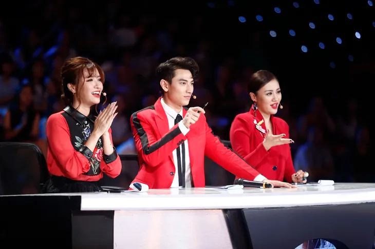 Vietnam Idol Kids 2017: Các thí sinh nữ chính thức lên sàn đấu - Ảnh 1. Vietnam Idol Kids 2017: Các thí sinh nữ chính thức lên sàn đấu - Ảnh 1.