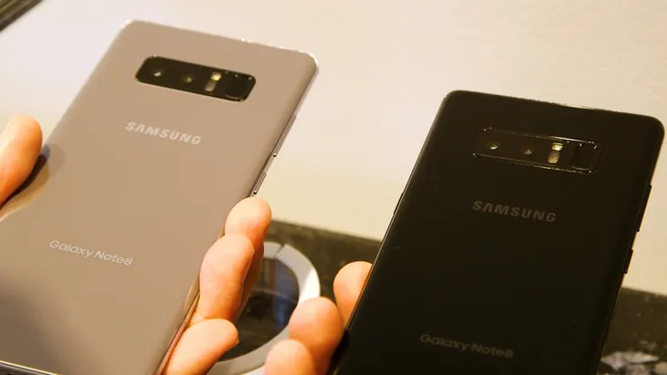 9 tính năng trên Galaxy Note 8 mà iPhone phải đầu hàng - Ảnh 6. 9 tính năng trên Galaxy Note 8 mà iPhone phải đầu hàng - Ảnh 6.