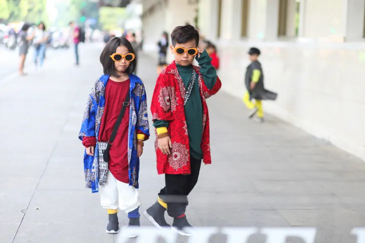 Nổ mắt trước những bộ cánh chất lừ của mẫu nhí tại The best street style - Ảnh 4. Nổ mắt trước những bộ cánh chất lừ của mẫu nhí tại The best street style - Ảnh 4.