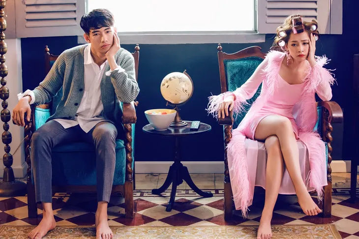 Chi Pu diện bao nhiêu chiếc váy trong MV Em sai rồi anh xin lỗi em đi? - Ảnh 5. Chi Pu diện bao nhiêu chiếc váy trong MV Em sai rồi anh xin lỗi em đi? - Ảnh 5.