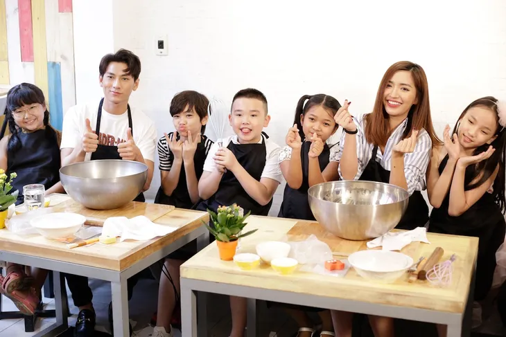 Vietnam Idol Kids: Isaac, Bích Phương và Văn Mai Hương “đại chiến” vì bánh pizza - Ảnh 4. Vietnam Idol Kids: Isaac, Bích Phương và Văn Mai Hương “đại chiến” vì bánh pizza - Ảnh 4.