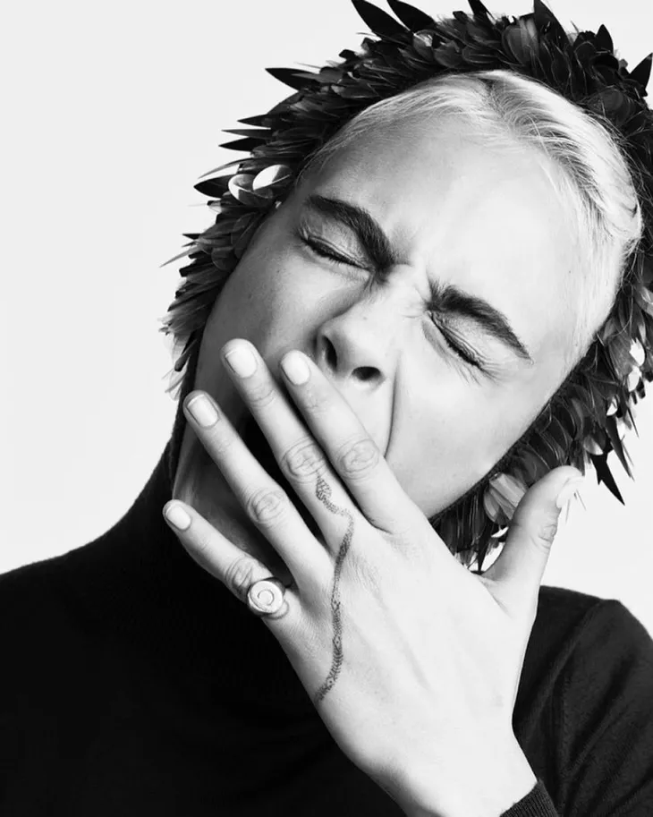Cara Delevingne vẫn ngỗ ngược và điên rồ - Ảnh 11. Cara Delevingne vẫn ngỗ ngược và điên rồ - Ảnh 11.