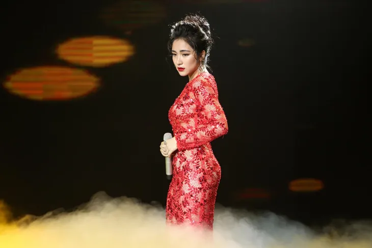 Cặp đôi hoàn hảo: Giang Hồng Ngọc nhăm nhe ngôi Quán quân ngay từ tập đầu - Ảnh 2. Cặp đôi hoàn hảo: Giang Hồng Ngọc nhăm nhe ngôi Quán quân ngay từ tập đầu - Ảnh 2.