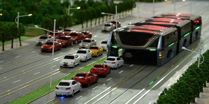 Xe bus khổng lồ ở Trung Quốc chính thức chết yểu - Ảnh 1. Xe bus khổng lồ ở Trung Quốc chính thức chết yểu - Ảnh 1.