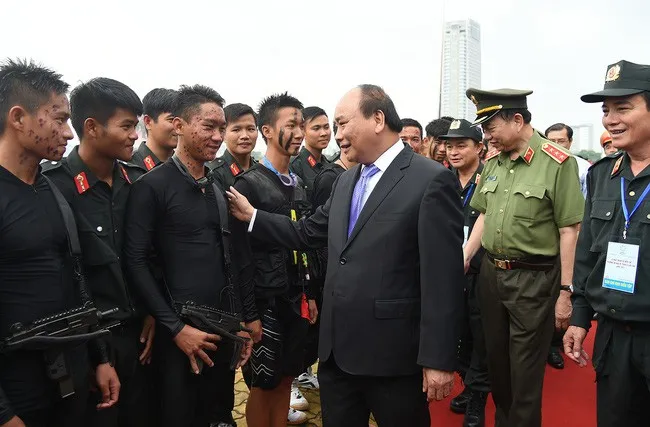 Ra mắt công chúng Công viên tượng APEC tại Đà Nẵng - Ảnh 2. Ra mắt công chúng Công viên tượng APEC tại Đà Nẵng - Ảnh 2.