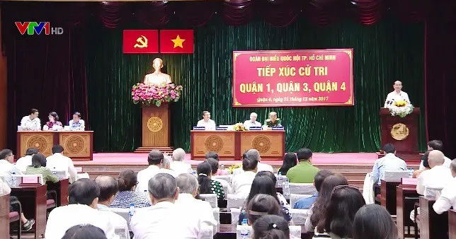 Chủ tịch nước Trần Đại Quang tiếp xúc cử tri TP.HCM - Ảnh 1. Chủ tịch nước Trần Đại Quang tiếp xúc cử tri TP.HCM - Ảnh 1.