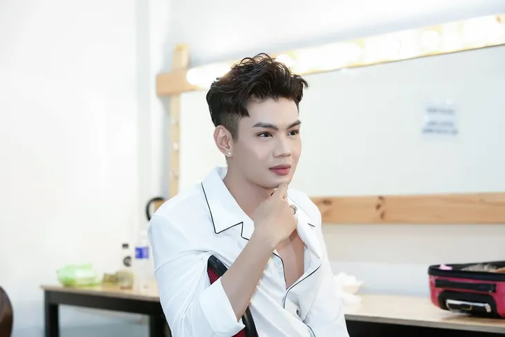 Đào Bá Lộc trải lòng về thành công bất ngờ của MV Thanh xuân - Ảnh 1. Đào Bá Lộc trải lòng về thành công bất ngờ của MV Thanh xuân - Ảnh 1.