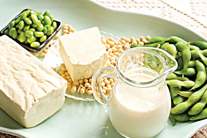 Những siêu thực phẩm giúp phụ nữ trẻ mãi không già - Ảnh 10. Những siêu thực phẩm giúp phụ nữ trẻ mãi không già - Ảnh 10.