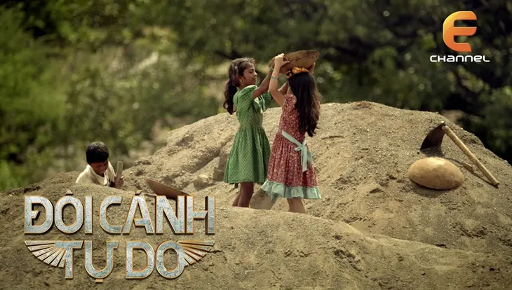 Phim Ấn Độ Đôi cánh tự do: Cuộc bứt phá thoát khỏi ngục tù nô lệ trẻ em - Ảnh 1. Phim Ấn Độ Đôi cánh tự do: Cuộc bứt phá thoát khỏi ngục tù nô lệ trẻ em - Ảnh 1.