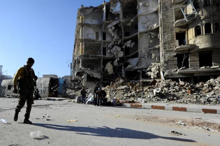 Bắn hạ máy bay Su-22: Tổng thống Trump đang bí nước tại Syria? - Ảnh 2. Bắn hạ máy bay Su-22: Tổng thống Trump đang bí nước tại Syria? - Ảnh 2.