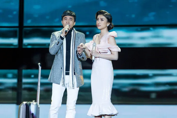 Gặp sự cố trang phục, Hòa Minzy tụt hạng ở Cặp đôi hoàn hảo - Ảnh 3. Gặp sự cố trang phục, Hòa Minzy tụt hạng ở Cặp đôi hoàn hảo - Ảnh 3.