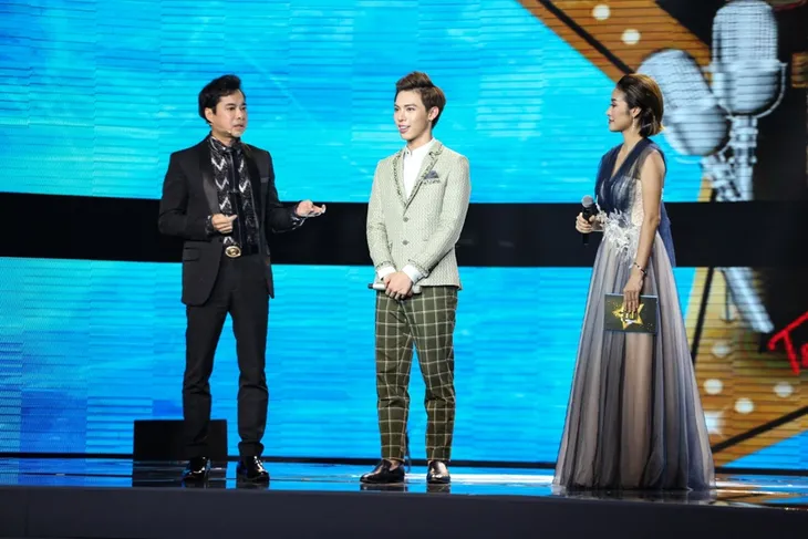 Cặp đôi hoàn hảo: Erik và Đức Phúc luống cuống hát Bolero sai lời - Ảnh 2. Cặp đôi hoàn hảo: Erik và Đức Phúc luống cuống hát Bolero sai lời - Ảnh 2.
