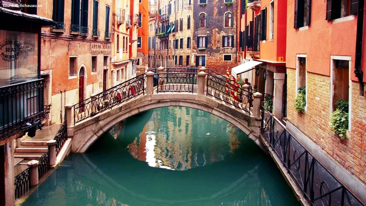 Đến Italy, du khách không thể bỏ qua những nơi này - Ảnh 4. Đến Italy, du khách không thể bỏ qua những nơi này - Ảnh 4.