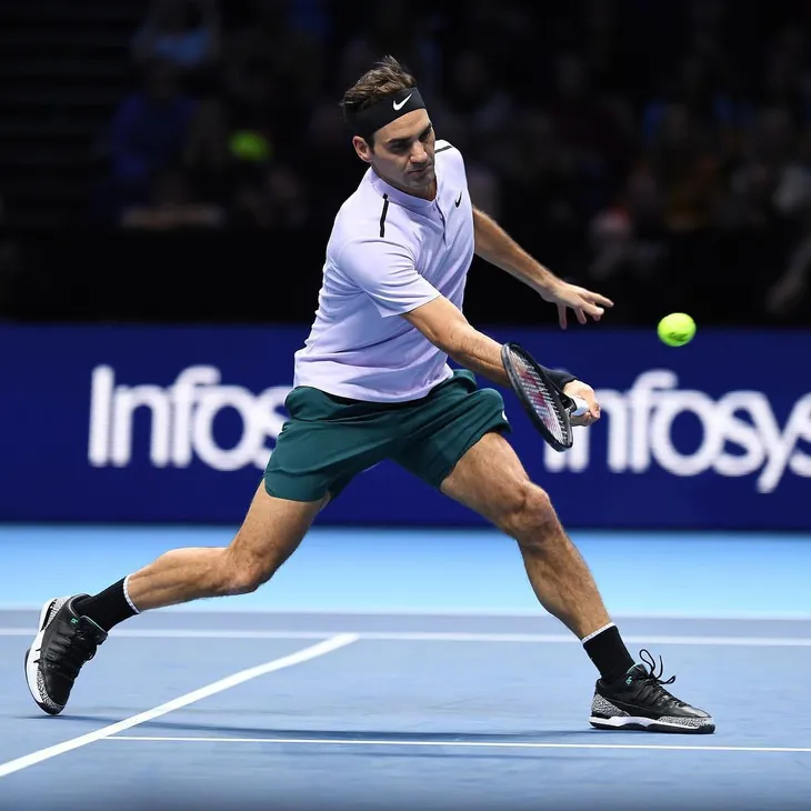 Federer khởi đầu thuận lợi tại ATP Finals 2017 - Ảnh 2. Federer khởi đầu thuận lợi tại ATP Finals 2017 - Ảnh 2.