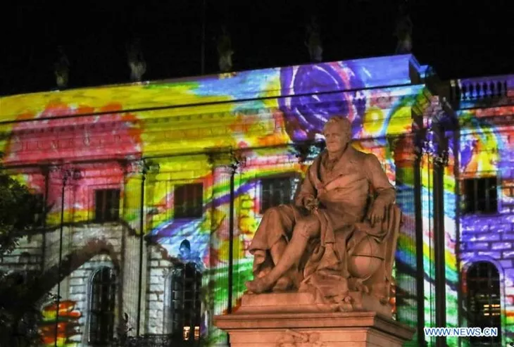 Mãn nhãn với lễ hội ánh sáng Berlin - Ảnh 14. Mãn nhãn với lễ hội ánh sáng Berlin - Ảnh 14.