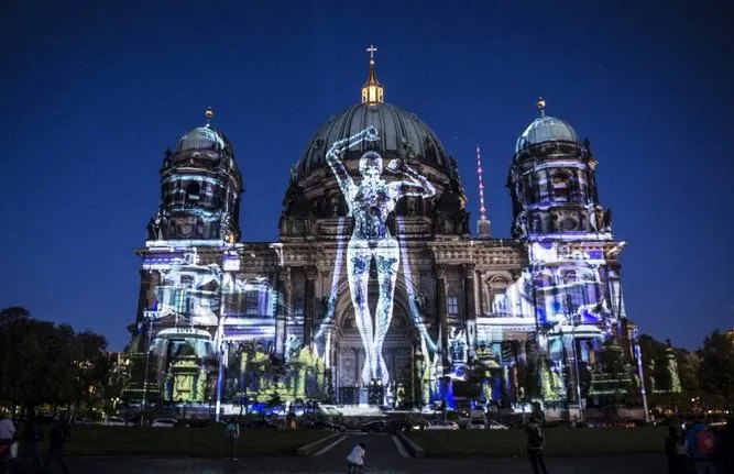 Mãn nhãn với lễ hội ánh sáng Berlin - Ảnh 2. Mãn nhãn với lễ hội ánh sáng Berlin - Ảnh 2.