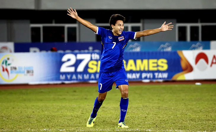 Chuyên gia nước ngoài tin tưởng U22 Việt Nam đánh bại U22 Thái Lan ở chung kết SEA Games 29 - Ảnh 1. Chuyên gia nước ngoài tin tưởng U22 Việt Nam đánh bại U22 Thái Lan ở chung kết SEA Games 29 - Ảnh 1.