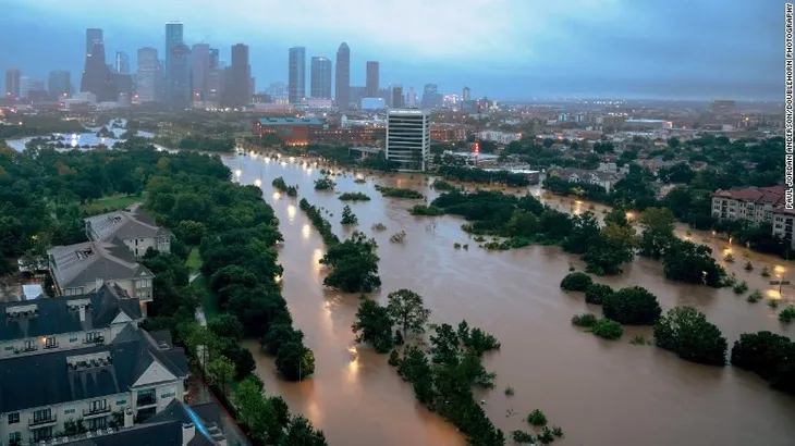 Tổng thống Mỹ thăm Texas trong bão Harvey - Ảnh 12. Tổng thống Mỹ thăm Texas trong bão Harvey - Ảnh 12.