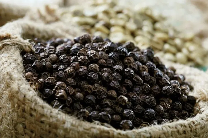 Không cần lo ăn kiêng, bạn có thể tránh ăn nhiều bằng những cách tự nhiên này - Ảnh 1. Không cần lo ăn kiêng, bạn có thể tránh ăn nhiều bằng những cách tự nhiên này - Ảnh 1.