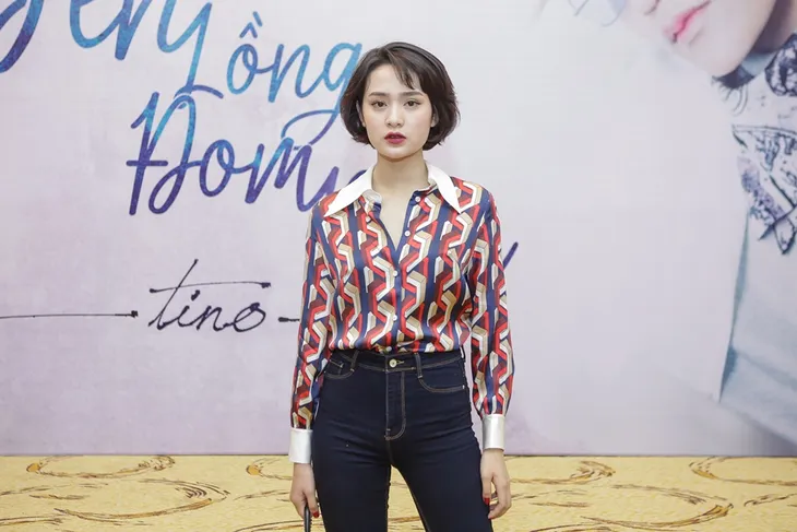 Hoàng Yến Chibi rạng rỡ đến chúc mừng Tino ra mắt MV Đèn lồng đom đóm - Ảnh 6. Hoàng Yến Chibi rạng rỡ đến chúc mừng Tino ra mắt MV Đèn lồng đom đóm - Ảnh 6.