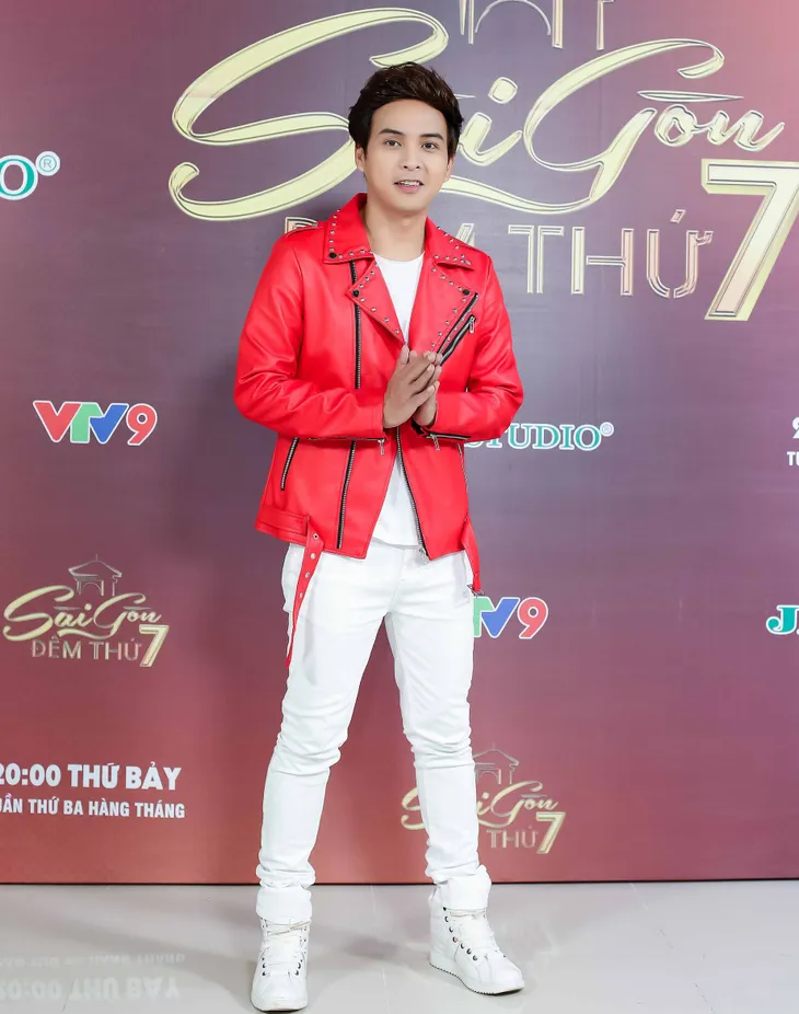 Chia tay Bảo Anh, Hồ Quang Hiếu tiết lộ cô đơn trong mùa Giáng sinh - Ảnh 2. Chia tay Bảo Anh, Hồ Quang Hiếu tiết lộ cô đơn trong mùa Giáng sinh - Ảnh 2.