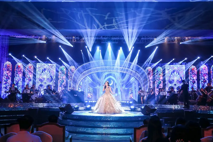 Hương Ly - Bông hoa của Chung kết Toàn quốc Sao Mai 2017 phong cách Thính phòng - Ảnh 3. Hương Ly - Bông hoa của Chung kết Toàn quốc Sao Mai 2017 phong cách Thính phòng - Ảnh 3.