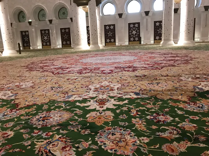 Nhà thờ Hồi giáo Sheikh Zayed (UAE) – Viên ngọc sáng giữa sa mạc - Ảnh 9.