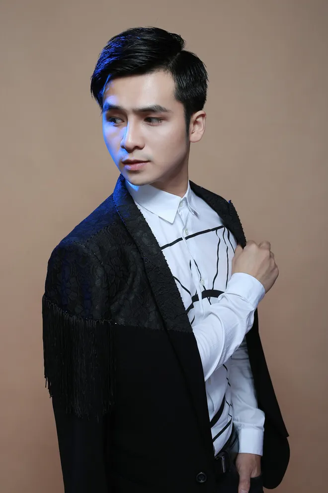 Ca sĩ Hà Anh: Tôi “nghiện” giày rất nặng - Ảnh 1. Ca sĩ Hà Anh: Tôi “nghiện” giày rất nặng - Ảnh 1.