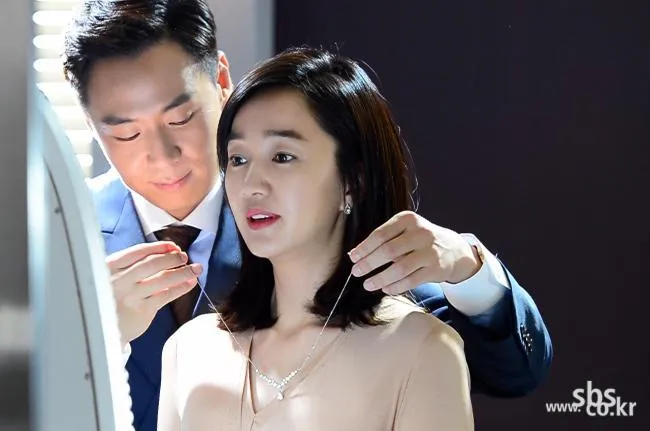 Phim truyền hình Hàn Quốc Mặt nạ: Sức hút đến từ dàn diễn viên nổi tiếng - Ảnh 4. Phim truyền hình Hàn Quốc Mặt nạ: Sức hút đến từ dàn diễn viên nổi tiếng - Ảnh 4.